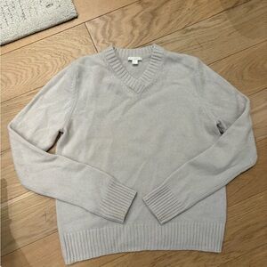 Cos Light Gray Beige V-Neck 100% Cashmere Fitted Sweater